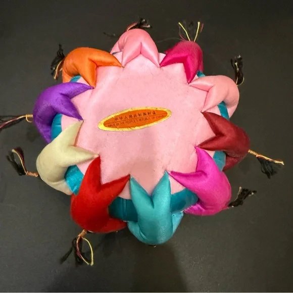 Vintage Handpainted Chinese Silk Round Pincushion Surrounded with 10 Cute Dolls - Picture 6 of 10